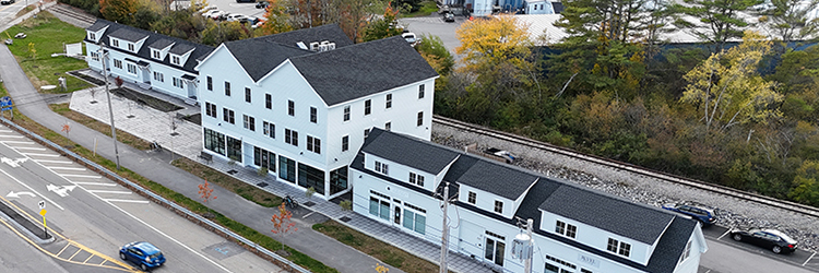 Day of Porta & Co. and Soley of CORE broker $5.25 <br>million sale of 17,600 s/f to North Yarmouth Academy